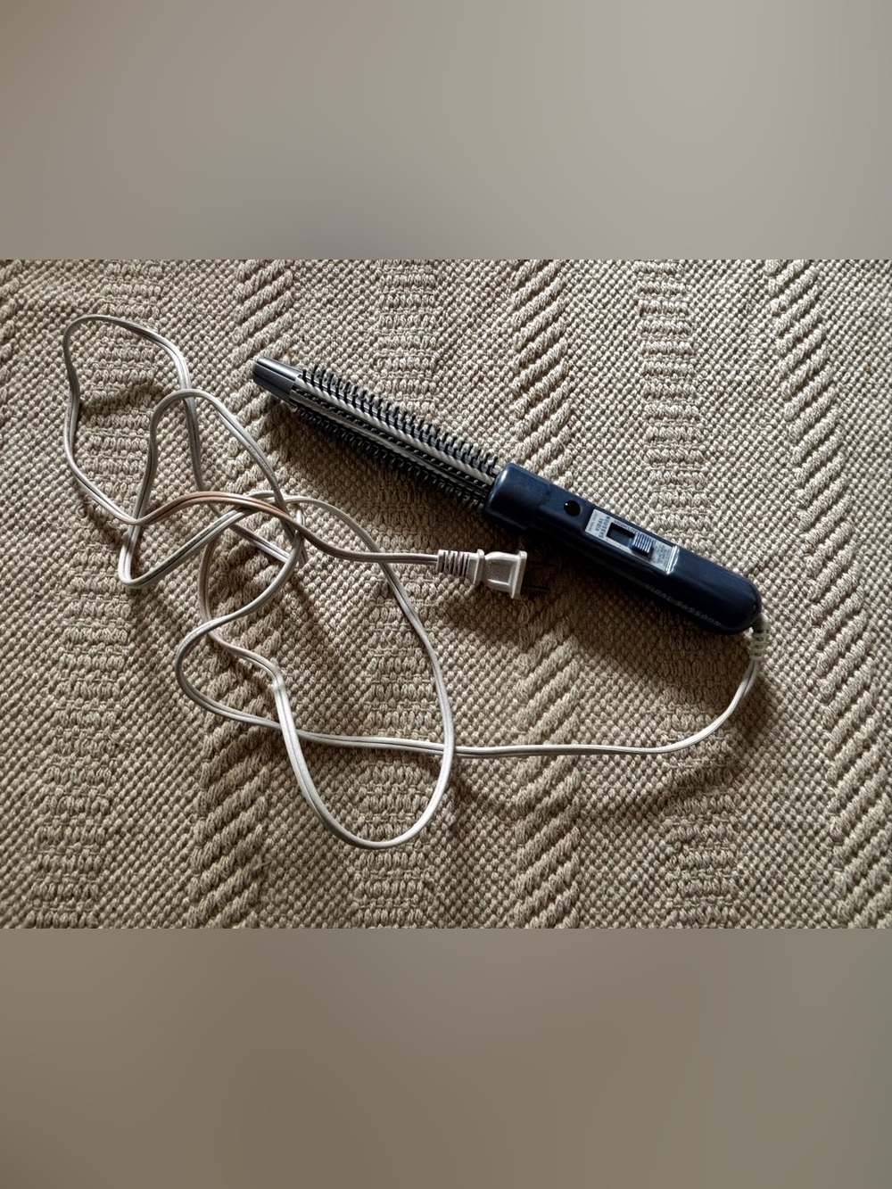 Vintage Y2K Vidal Sassoon Professional Brush Iron Blue Model VS123 3/4” Barrel